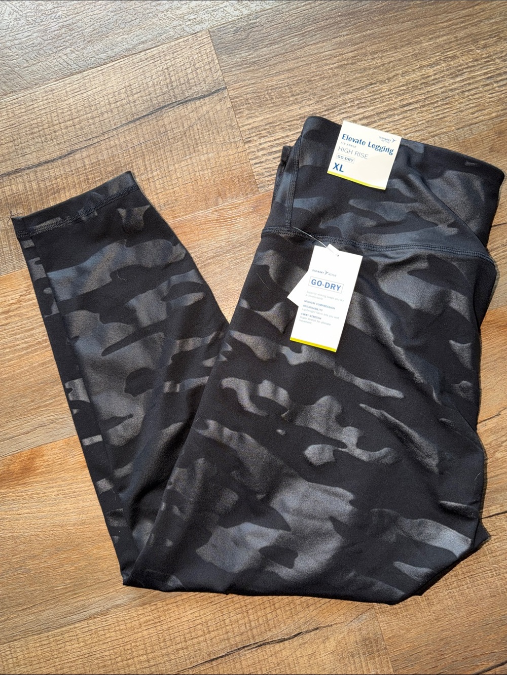 Old Navy Black Camo Leggings